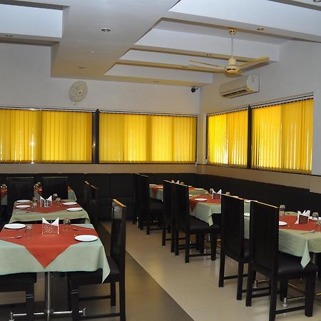 Excellency Inn Nashik Dış mekan fotoğraf