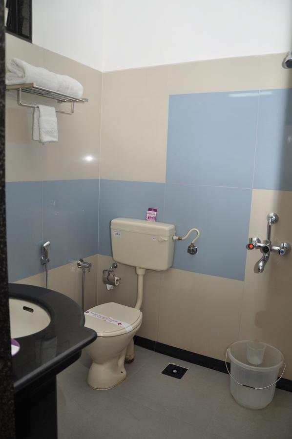 Excellency Inn Nashik Dış mekan fotoğraf
