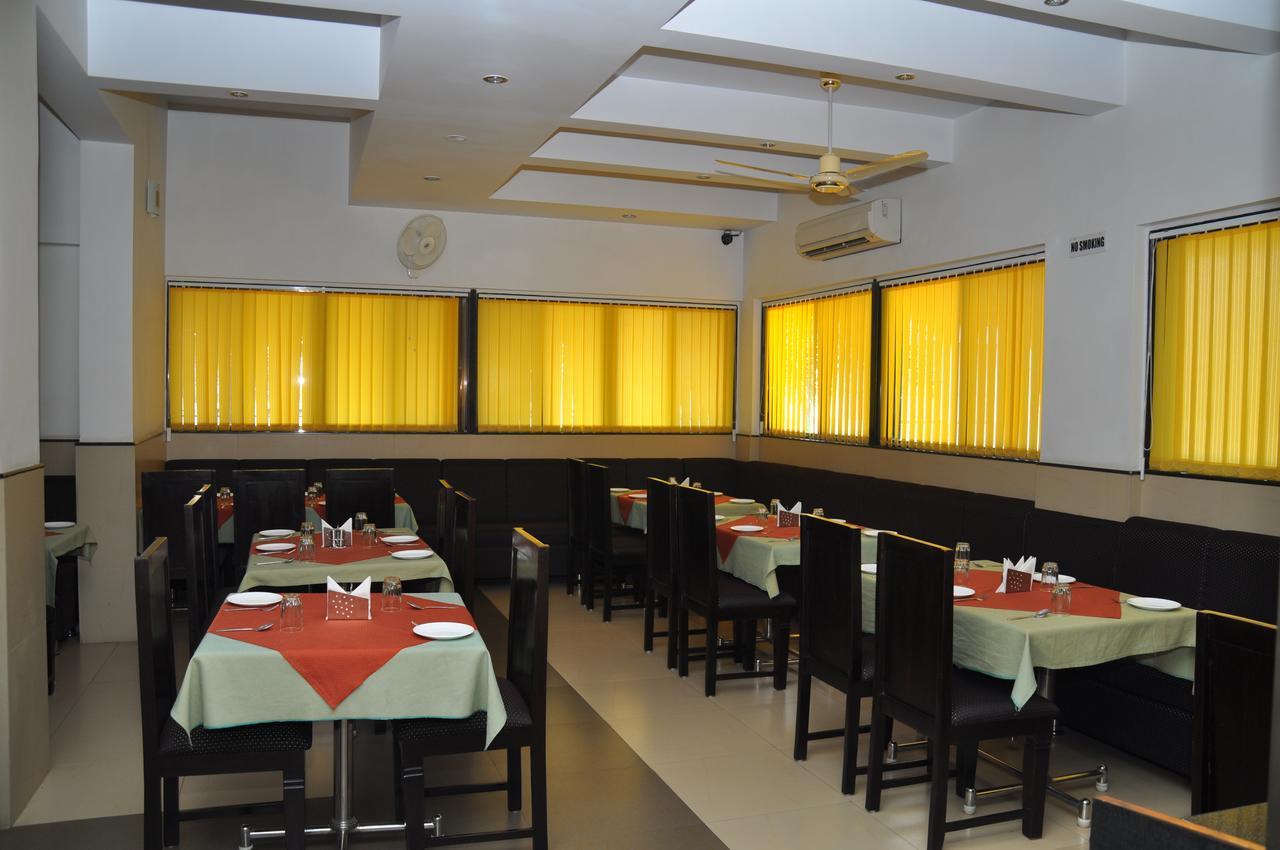 Excellency Inn Nashik Dış mekan fotoğraf